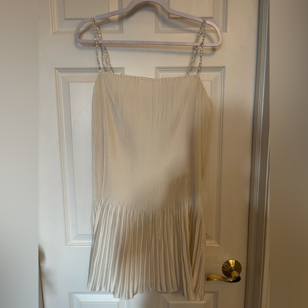 Abercrombie& Fitch Cream Pleated Mini Dress - Picture 2 of 9